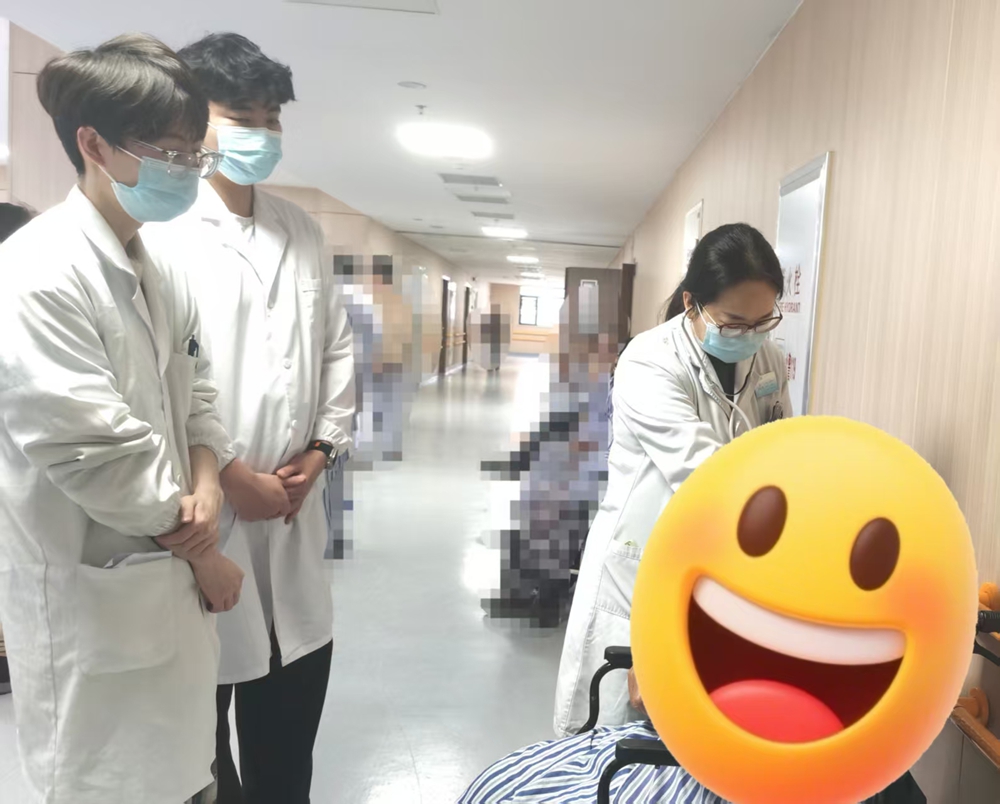 从情绪躁动到平和安宁——79岁老人康复纪实